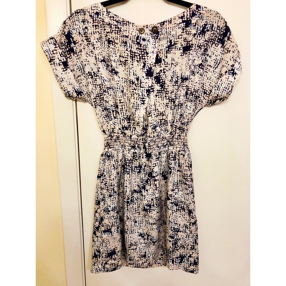 BCBGeneration PATTERN DRESS - Picture 5 of 7